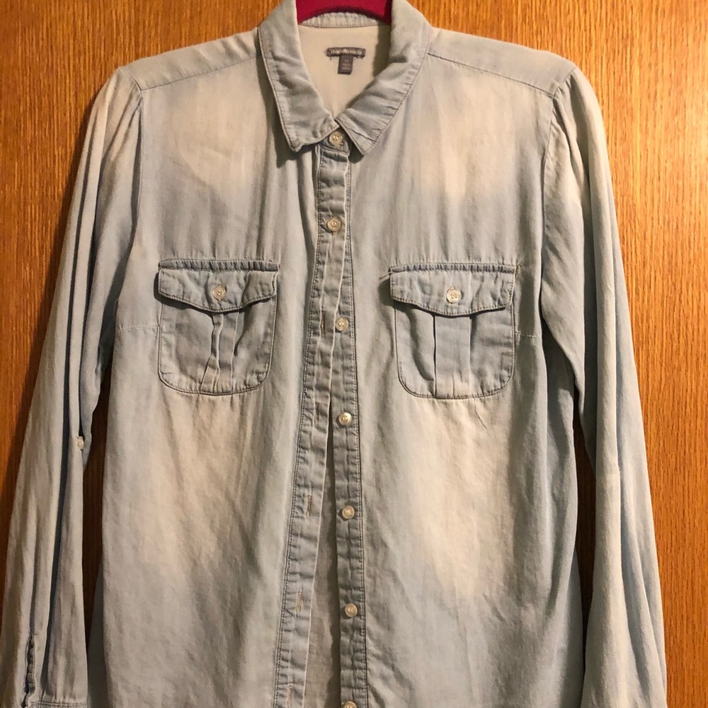 Charlotte Russe light wash jean shirt size M